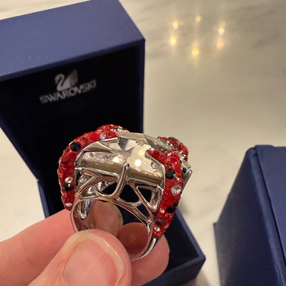 Swarovski Ring - Picture 7 of 10